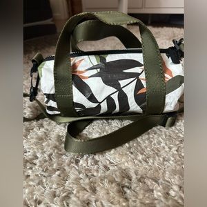 MINI MINI DUFFLE Aloha Collection